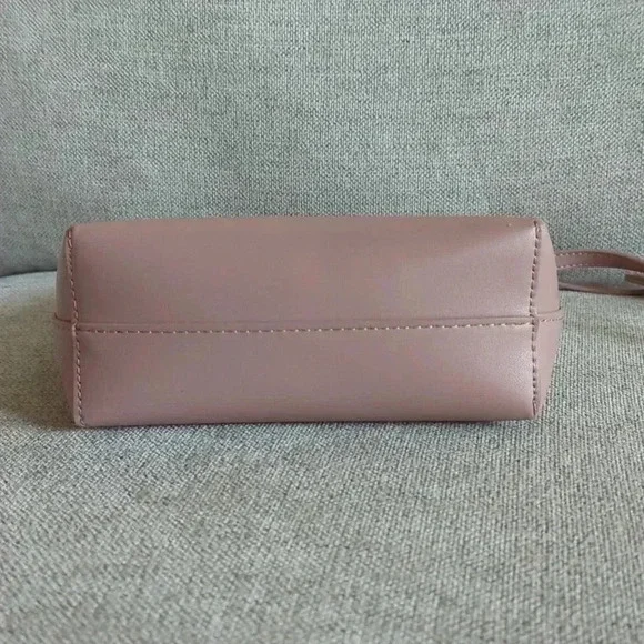 Light Pink Vegan Leather Crossbody Purse Samara - Picture 5 of 7